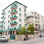 Hikmethan Kusadası
