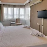 Otel Hikmethan Kuşadası