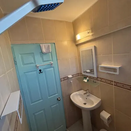 Hikmethan קוסדסי