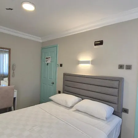 Hikmethan 库萨达斯